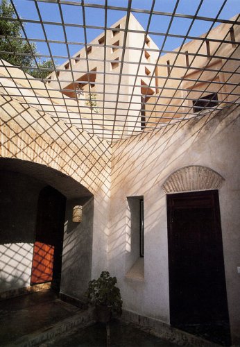 by ' L'architecture de terre au Maroc'